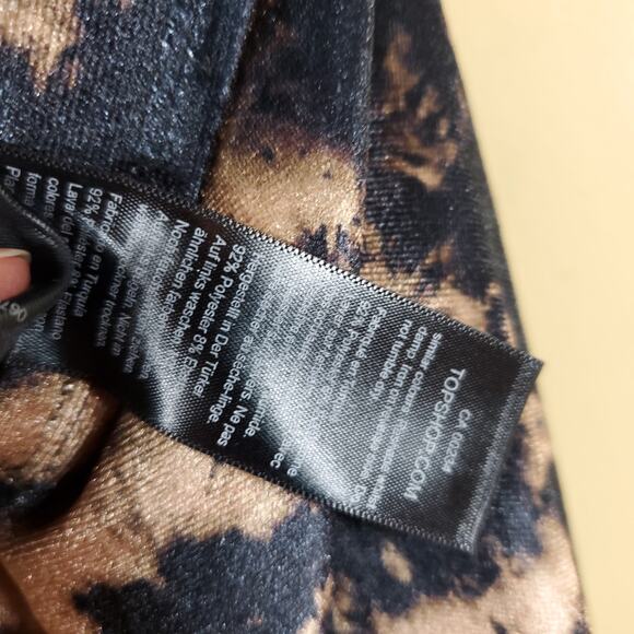 TOPSHOP Tie Dye Velvet Flare Trousers Size 6P - Picture 9 of 10